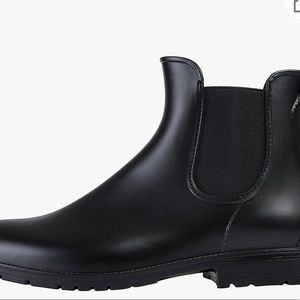 Waterproof rain Chelsea boots